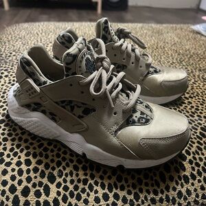 Nike Women's Athletic Shoes in Tan and White